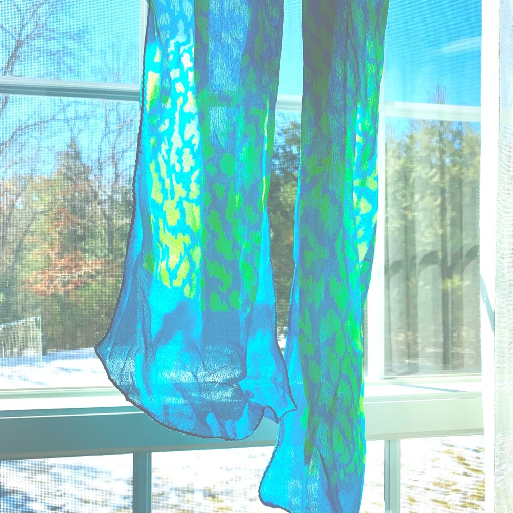 Silx by August Silk 100% Indian Silk blue green pattern scarf - Picture 4 of 5